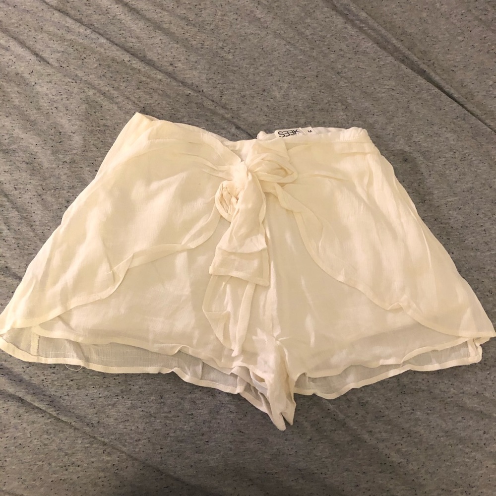 NWOT LF Flowy Shorts
